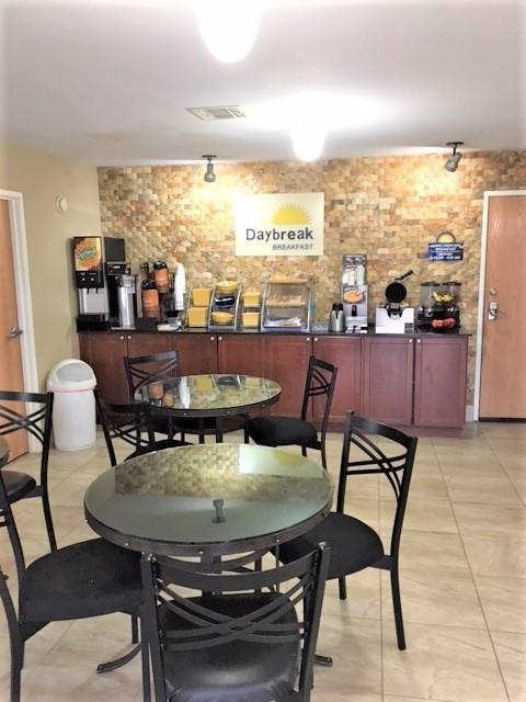 Days Inn By Wyndham Sulphur La Экстерьер фото